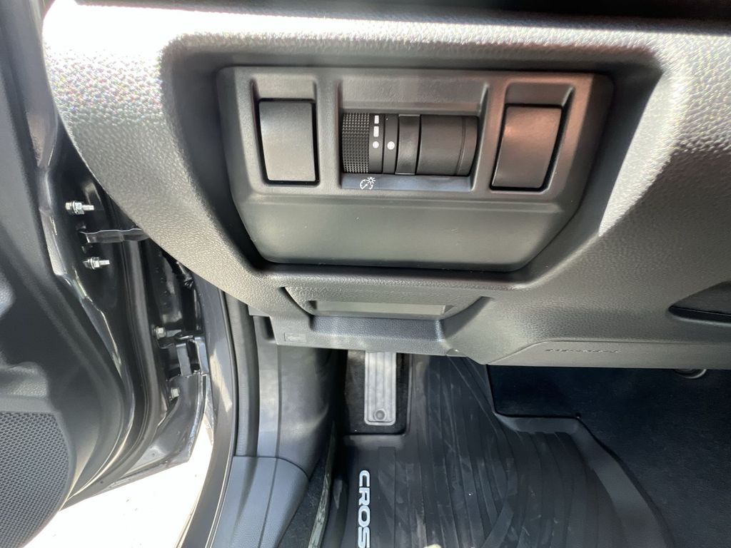 2025 Subaru Crosstrek Premium photo 16