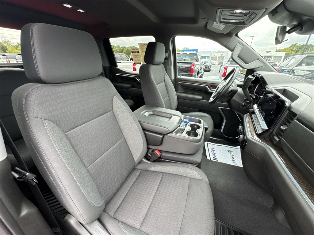 2022 Chevrolet Silverado 1500 LT photo 24