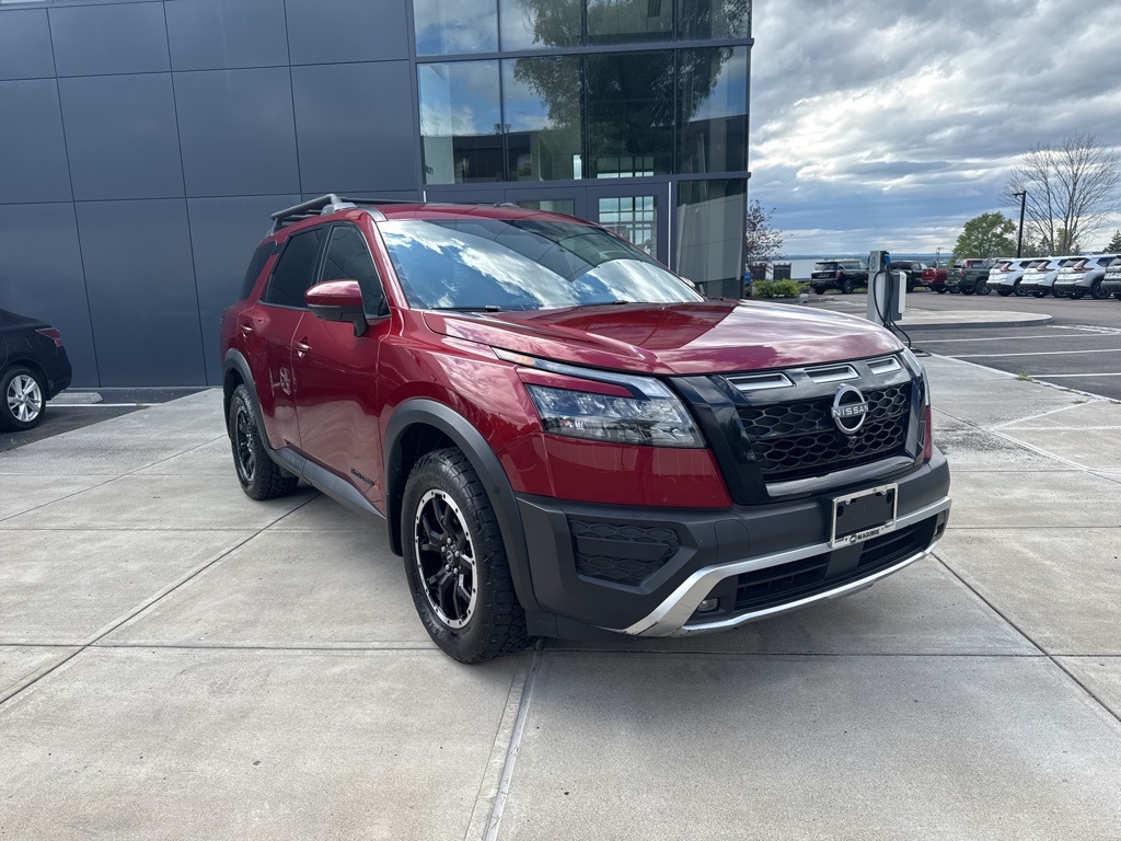 2023 Nissan Pathfinder Rock Creek photo 2
