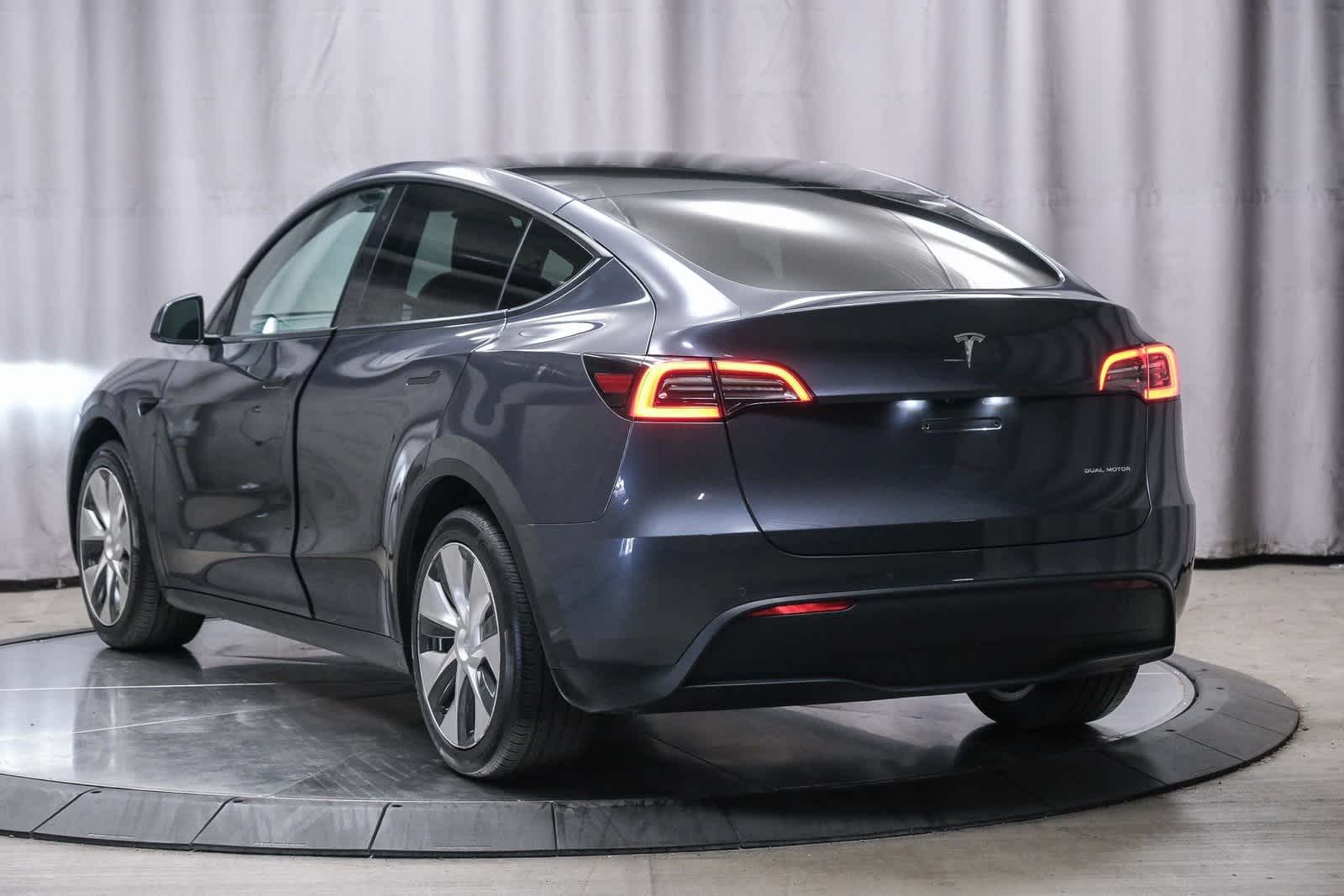 Used 2021 Tesla Model Y Long Range with VIN 5YJYGDEEXMF196837 for sale in Kansas City
