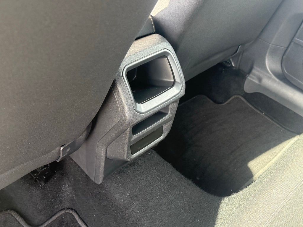 2022 Volkswagen Taos S photo 20