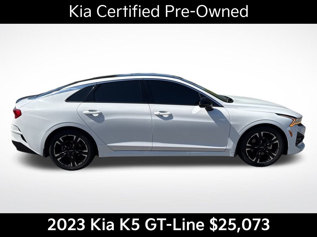 2023 Kia K5 GT-Line photo 2