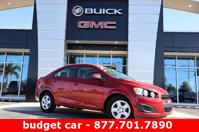 2013 Chevrolet Sonic LS's photo