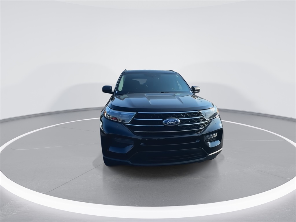 2022 Ford Explorer XLT photo 3