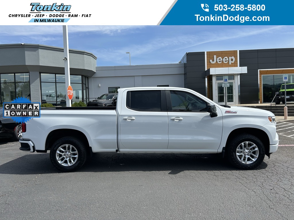 2023 Chevrolet Silverado 1500 RST photo 4