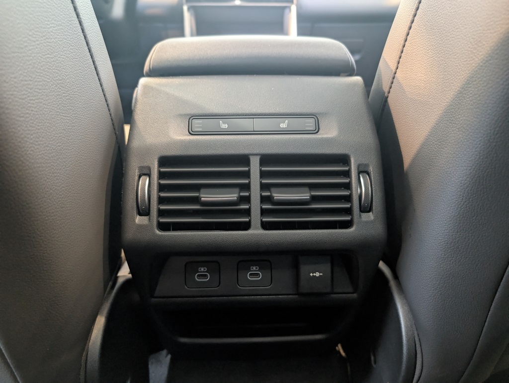 2025 Land Rover Discovery Sport S photo 20