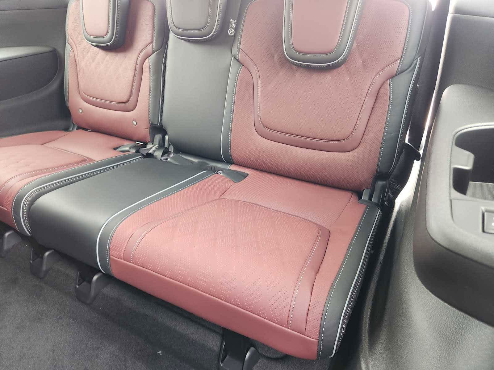2025 Infiniti QX80 photo 22