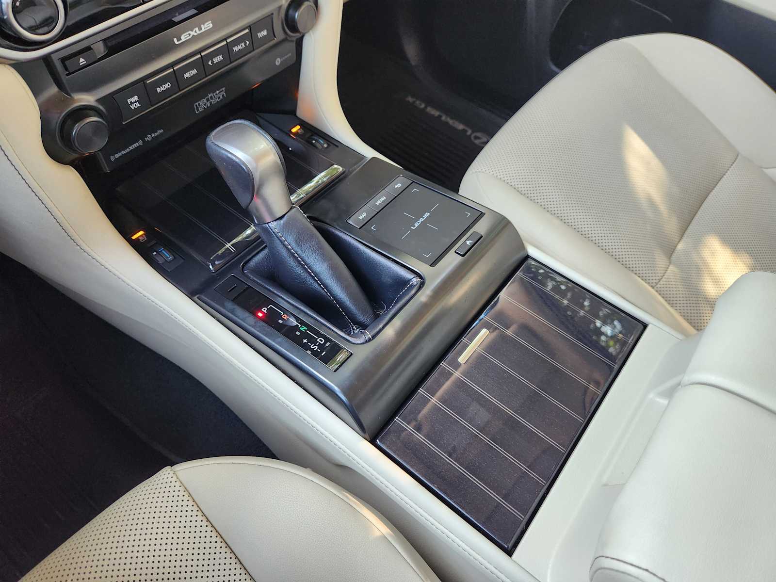 2023 Lexus GX 460 Premium photo 12