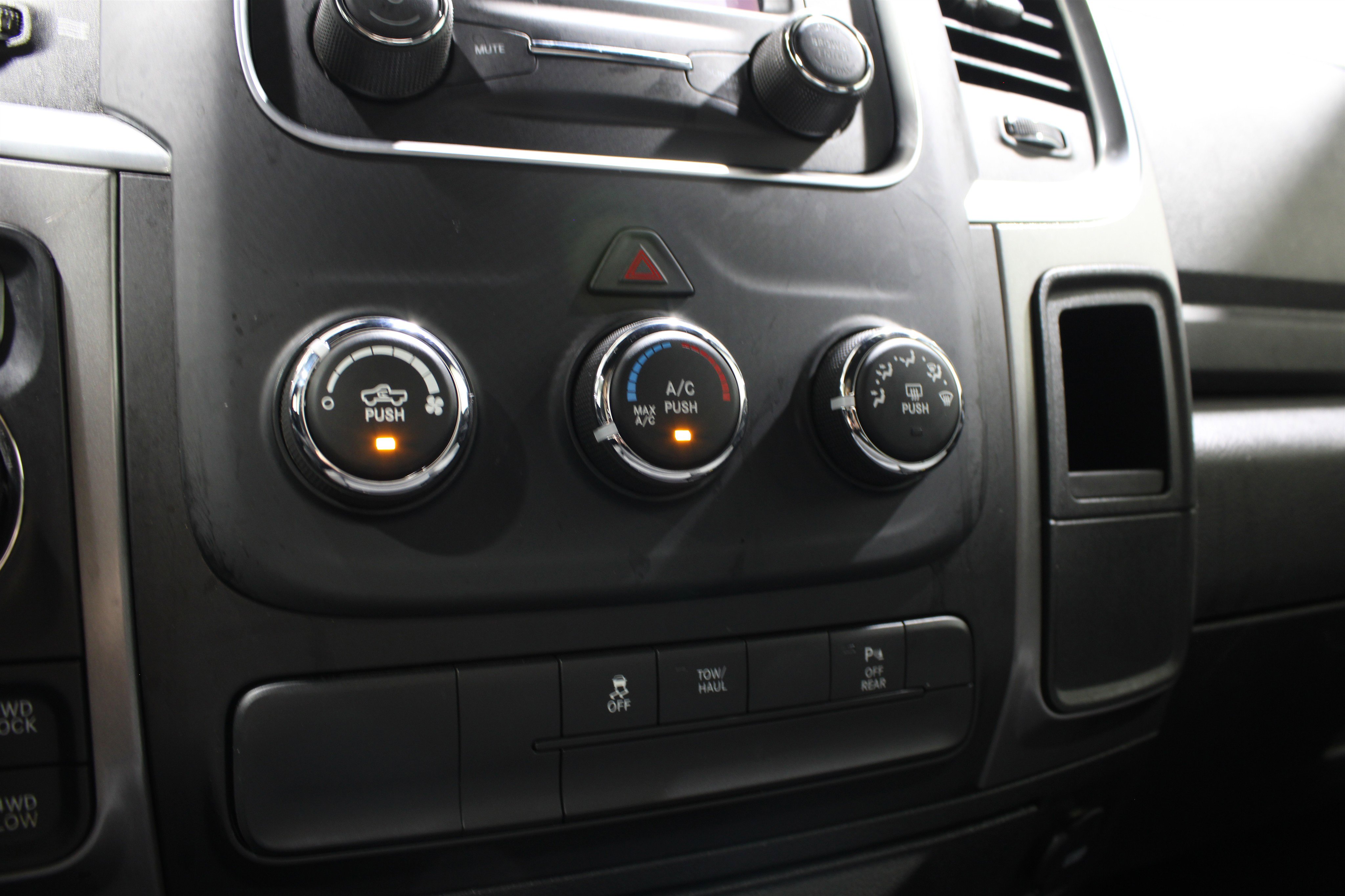 2022 Ram 1500 Classic Warlock photo 12