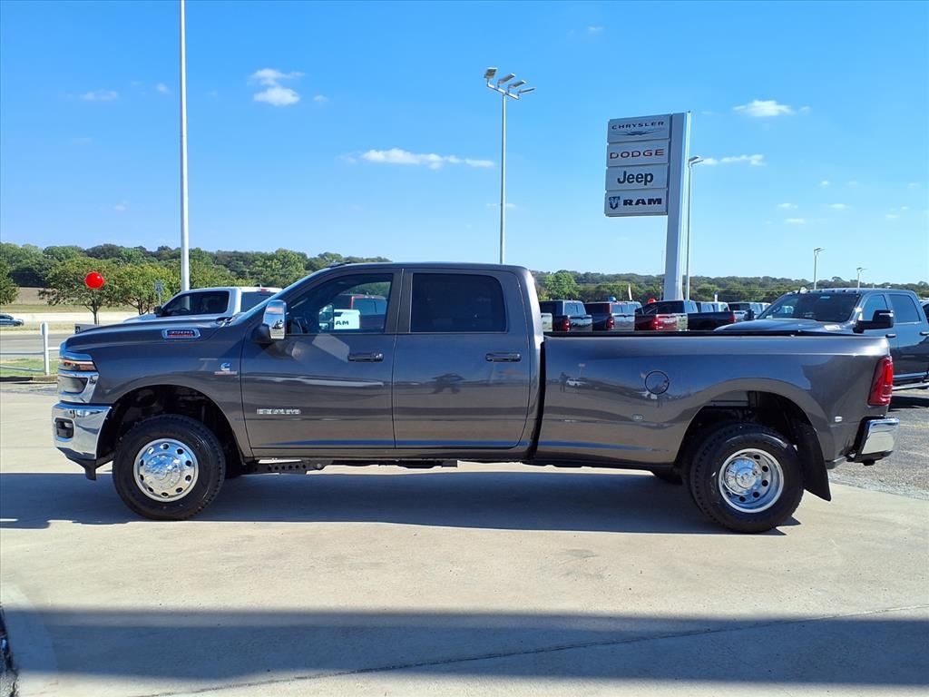 2026 Ram 3500 Laramie photo 4