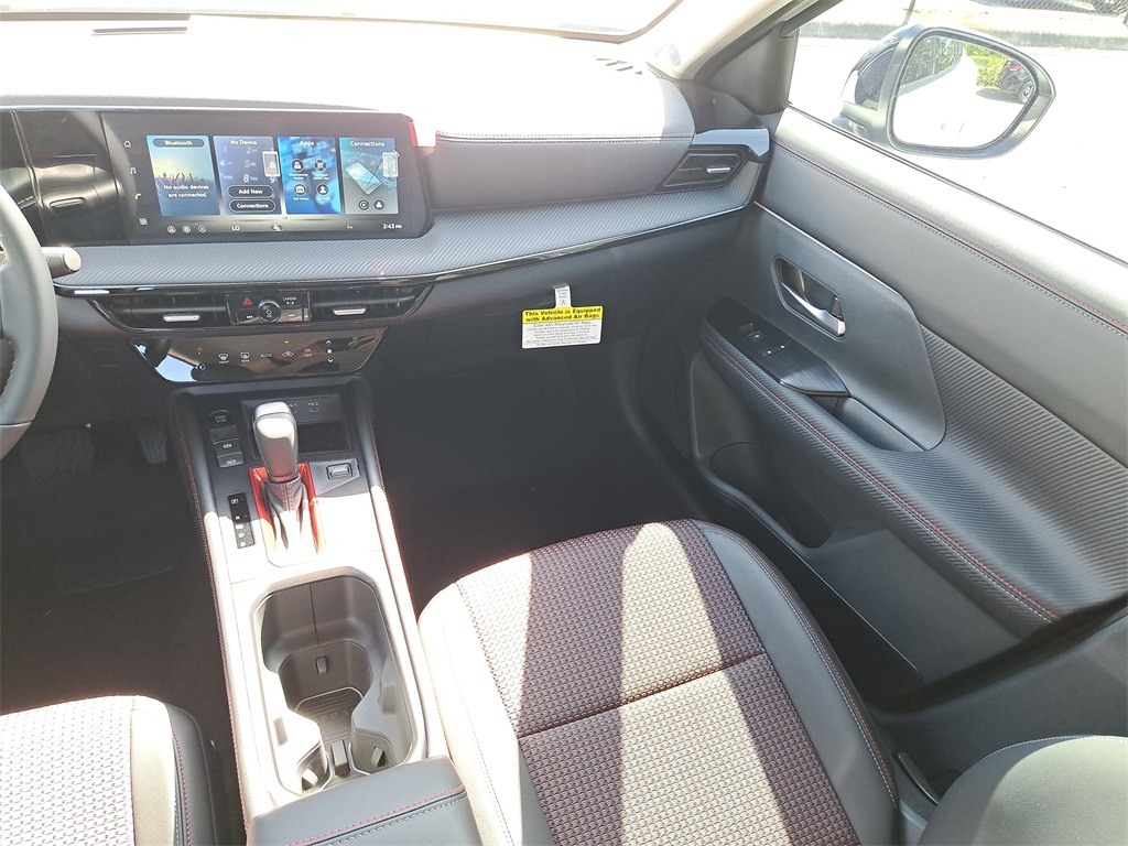 2026 Nissan Kicks SR photo 15
