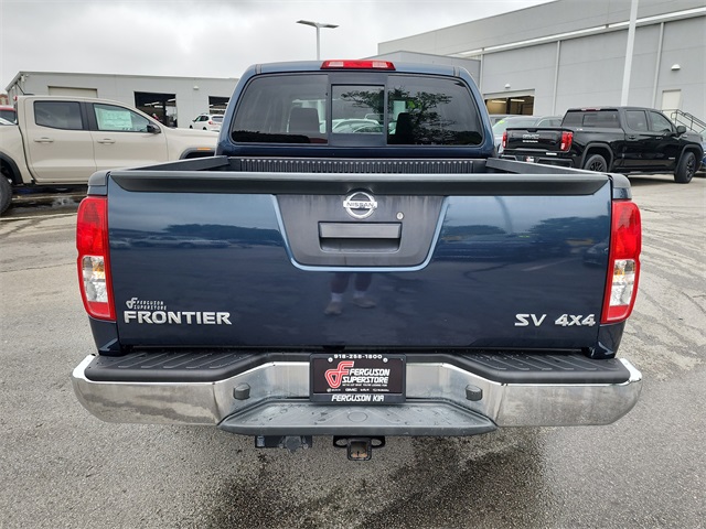 2017 Nissan Frontier SV photo 3