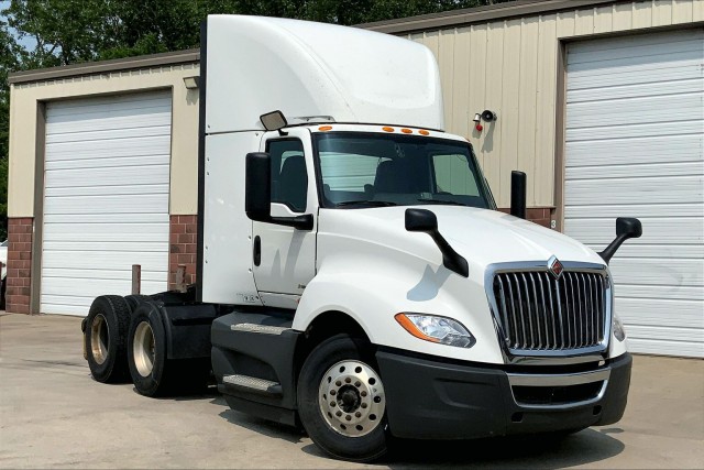 2021 International LT625 6x4 