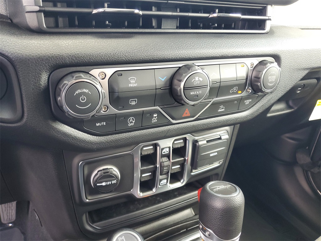 2025 Jeep Gladiator Sport photo 16