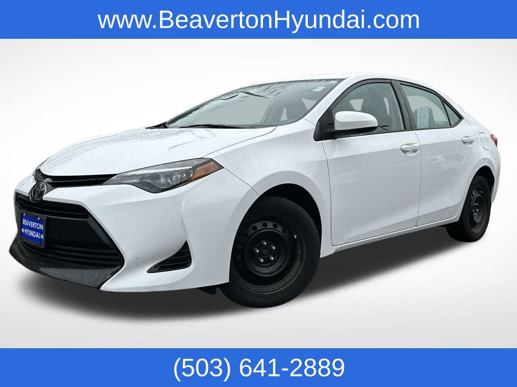 2019 Toyota Corolla LE's photo