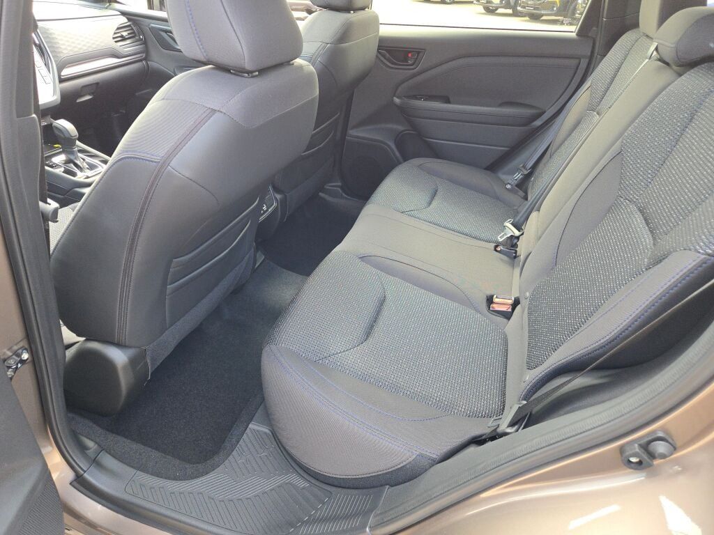 2025 Subaru Forester Premium photo 13