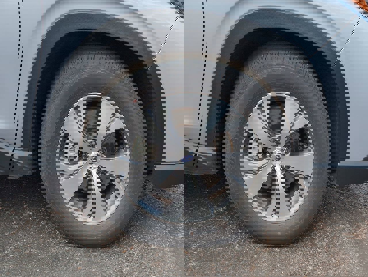 2024 Subaru Ascent Premium photo 8