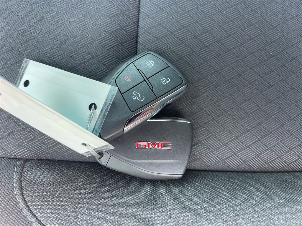 2025 GMC Sierra 1500 Pro's photo