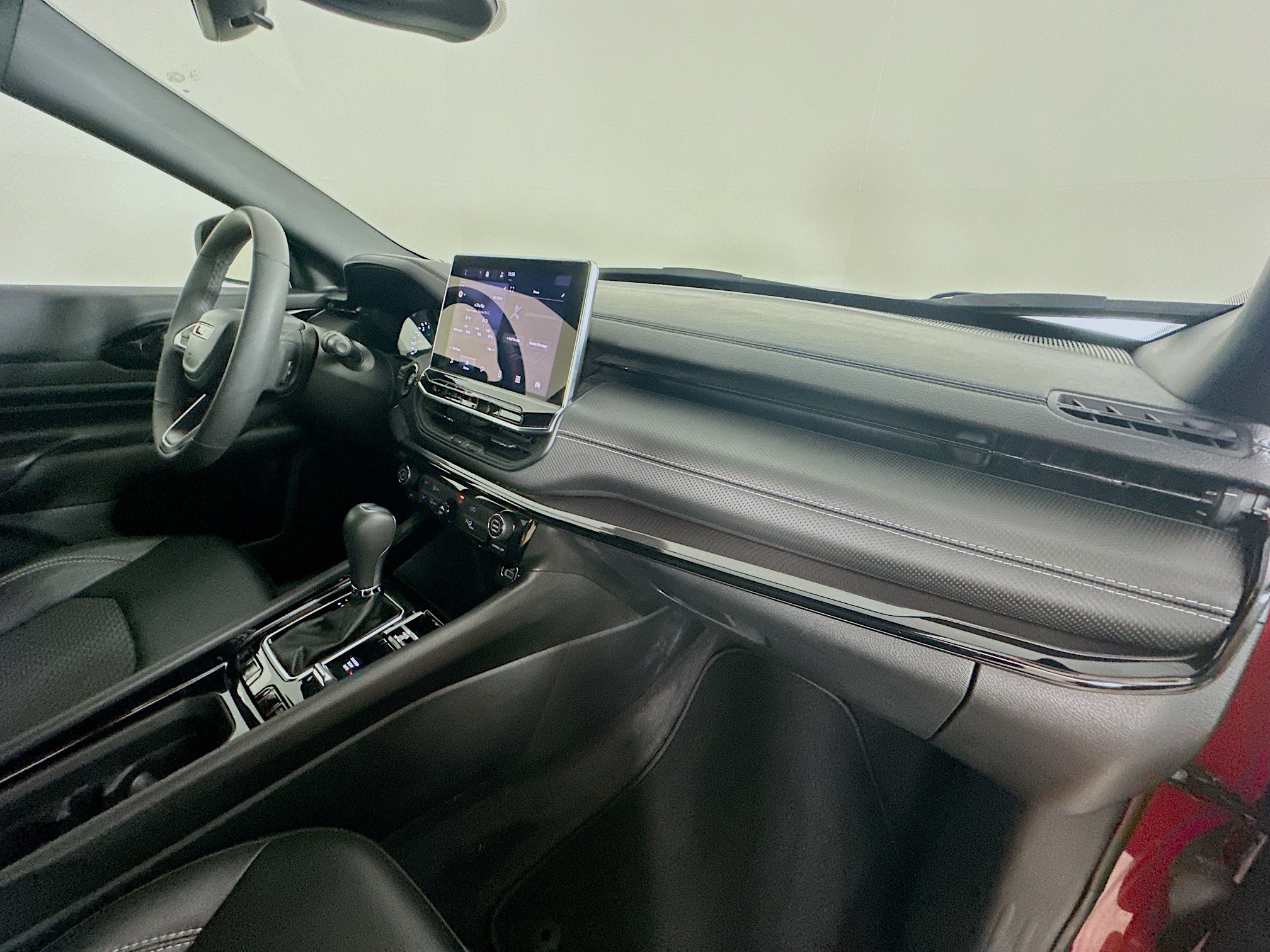 2023 Jeep Compass Altitude photo 27