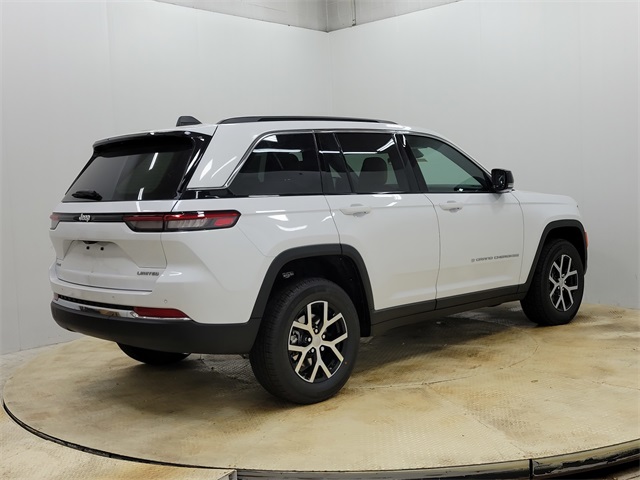 2025 Jeep Grand Cherokee Limited photo 4