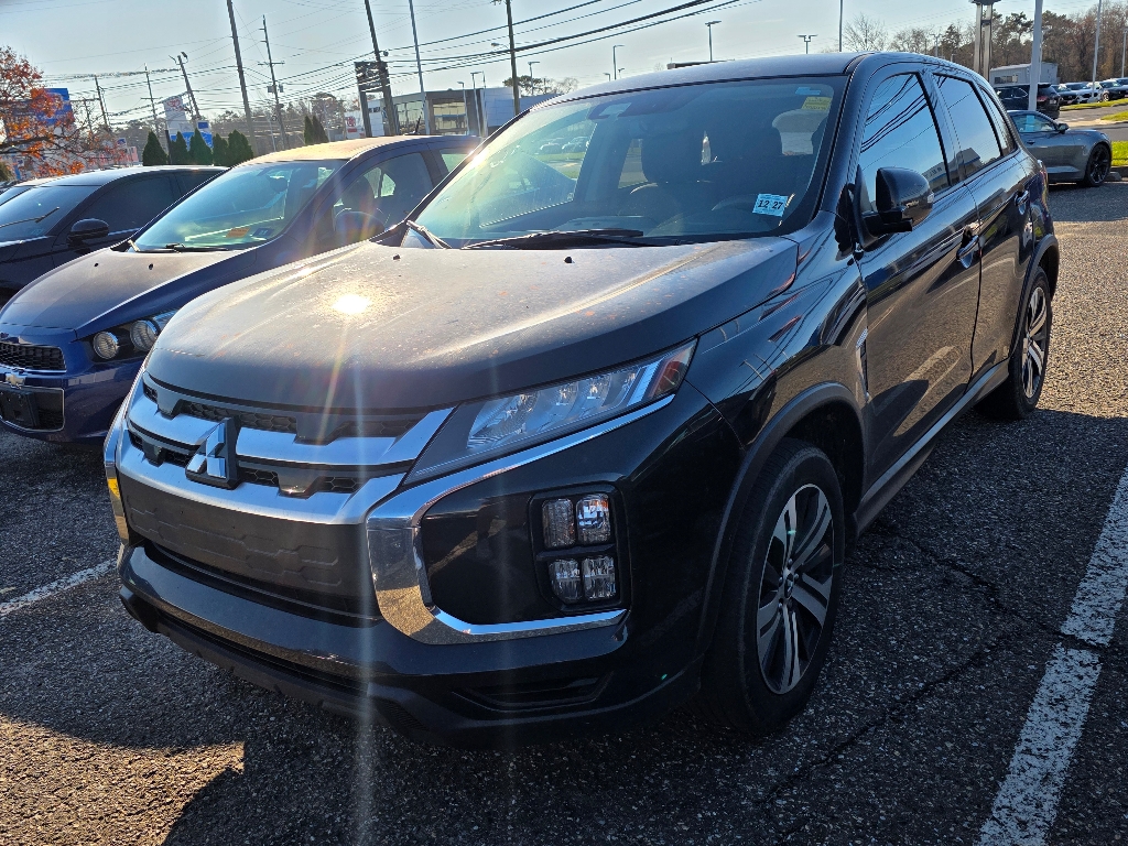 2022 Mitsubishi Outlander Sport SE's photo