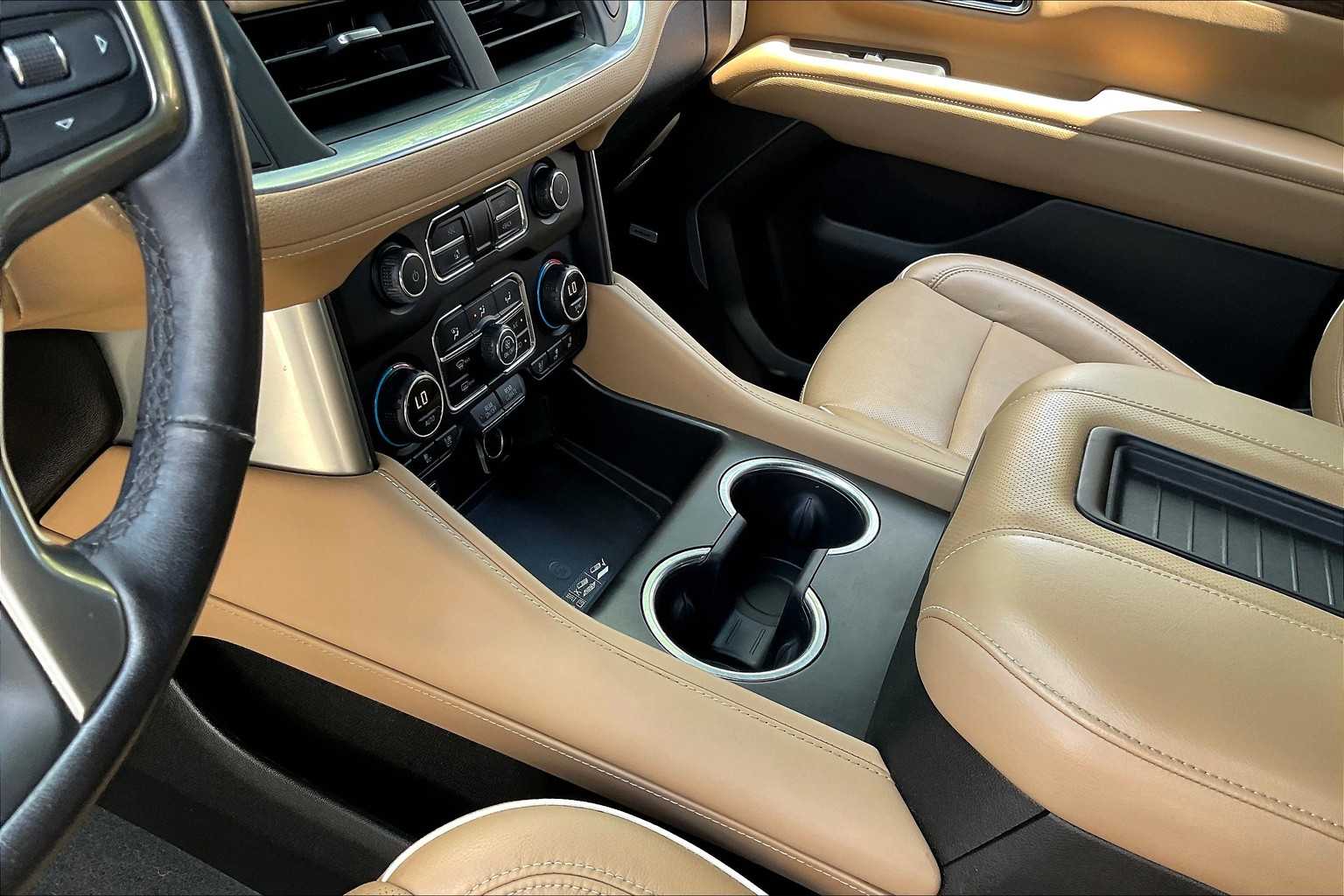 2021 Chevrolet Tahoe Premier photo 14
