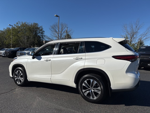 2020 Toyota Highlander XLE photo 5