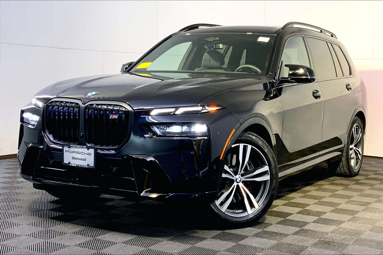 2024 BMW X7 M60i's photo