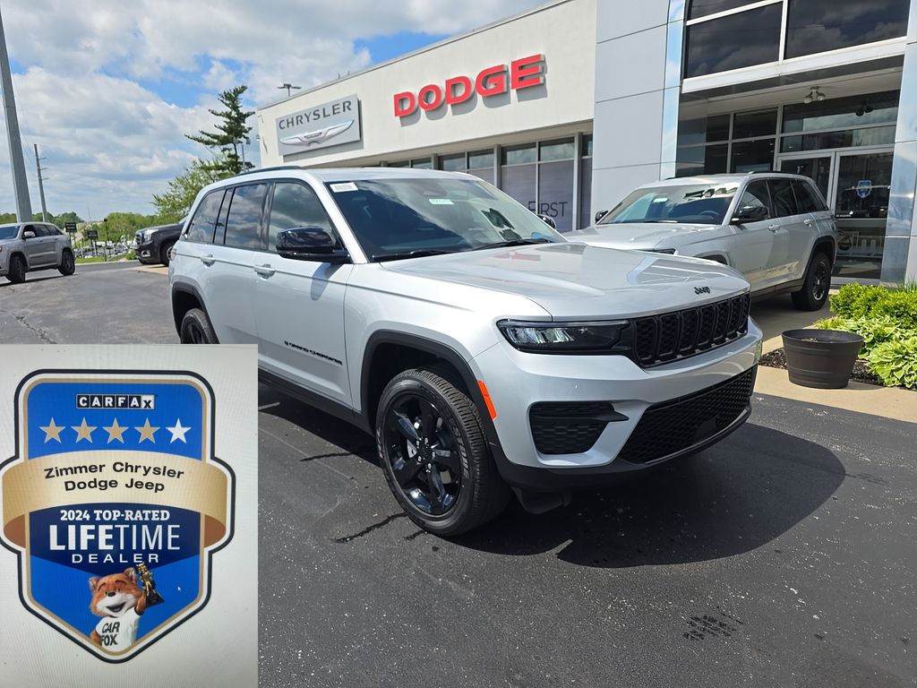 2025 Jeep Grand Cherokee Altitude's photo