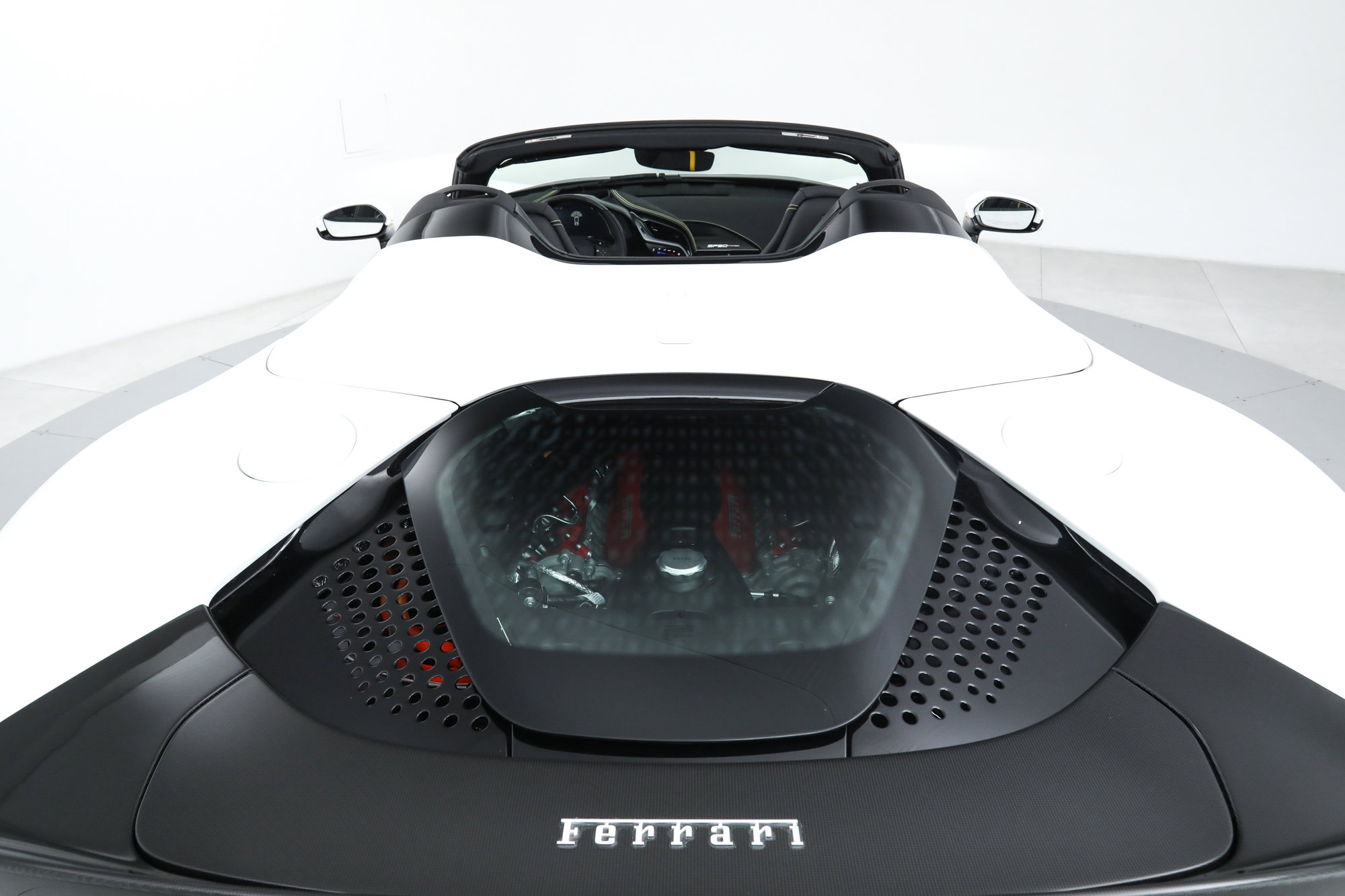 2024 Ferrari SF90 Spider photo 31