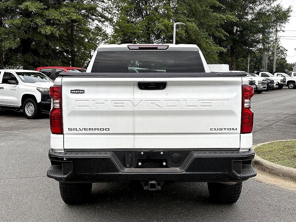 2024 Chevrolet Silverado 1500 Custom Trail Boss photo 4