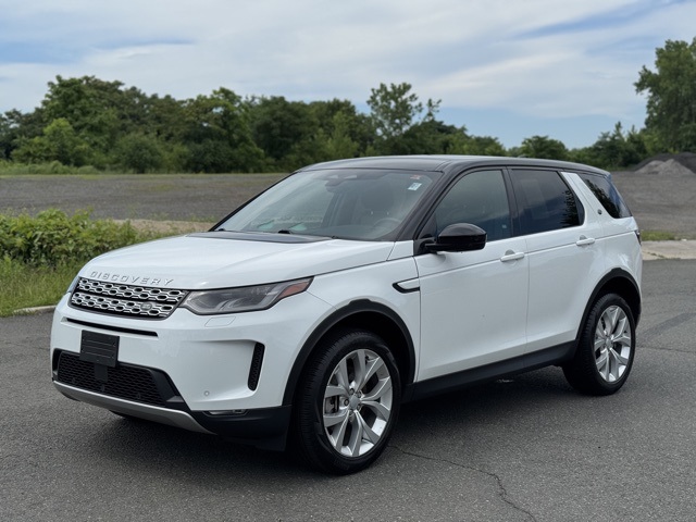 2022 Land Rover Discovery Sport SE's photo