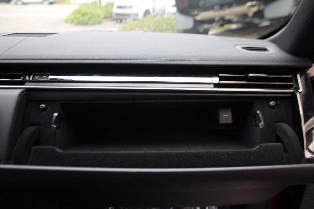 2024 Land Rover Range Rover Sport P400 Dynamic SE photo 28
