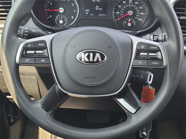 2020 Kia Sorento LX photo 24