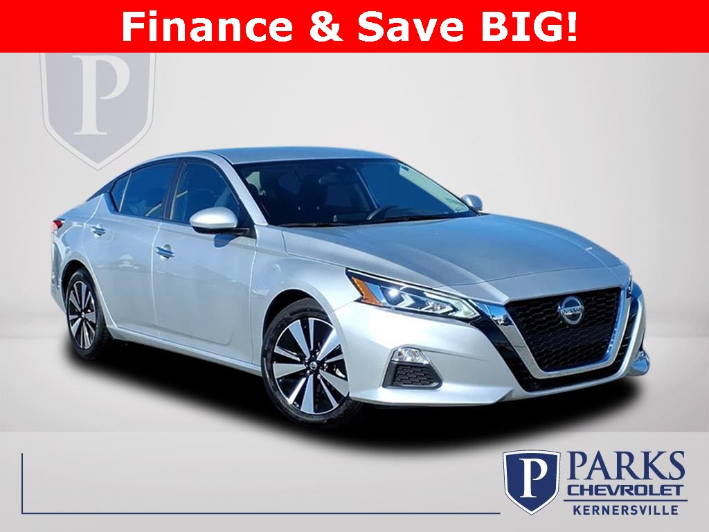 2022 Nissan Altima SV