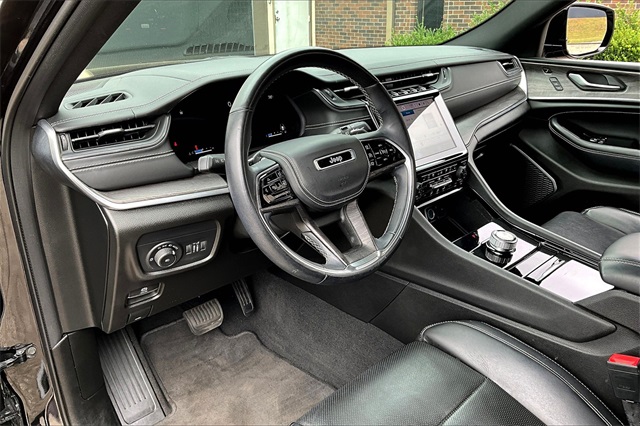 2022 Jeep Grand Cherokee Overland photo 19