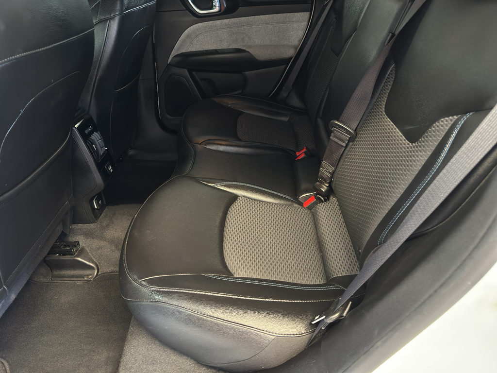 2023 Jeep Compass Latitude photo 8