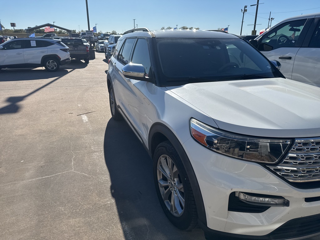 2020 Ford Explorer XLT photo 3