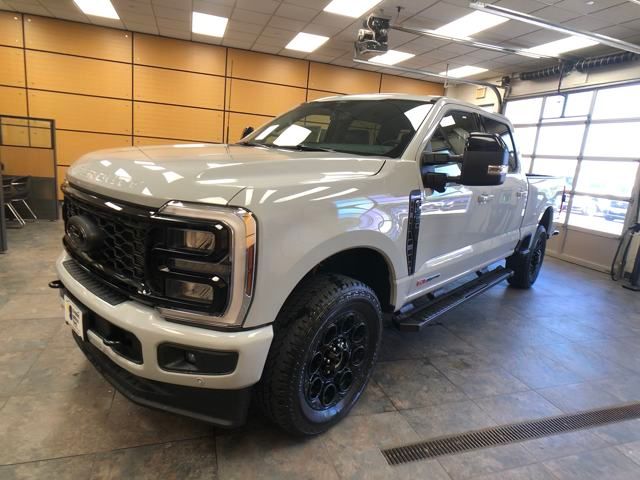 2026 Ford F-350 photo 3