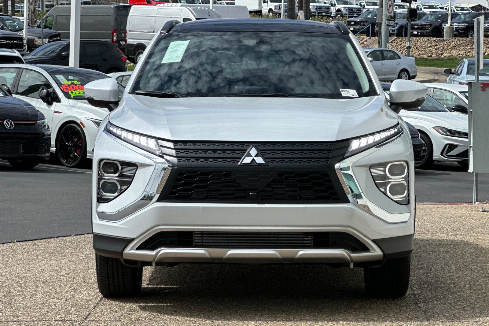 2025 Mitsubishi Eclipse Cross SE photo 8