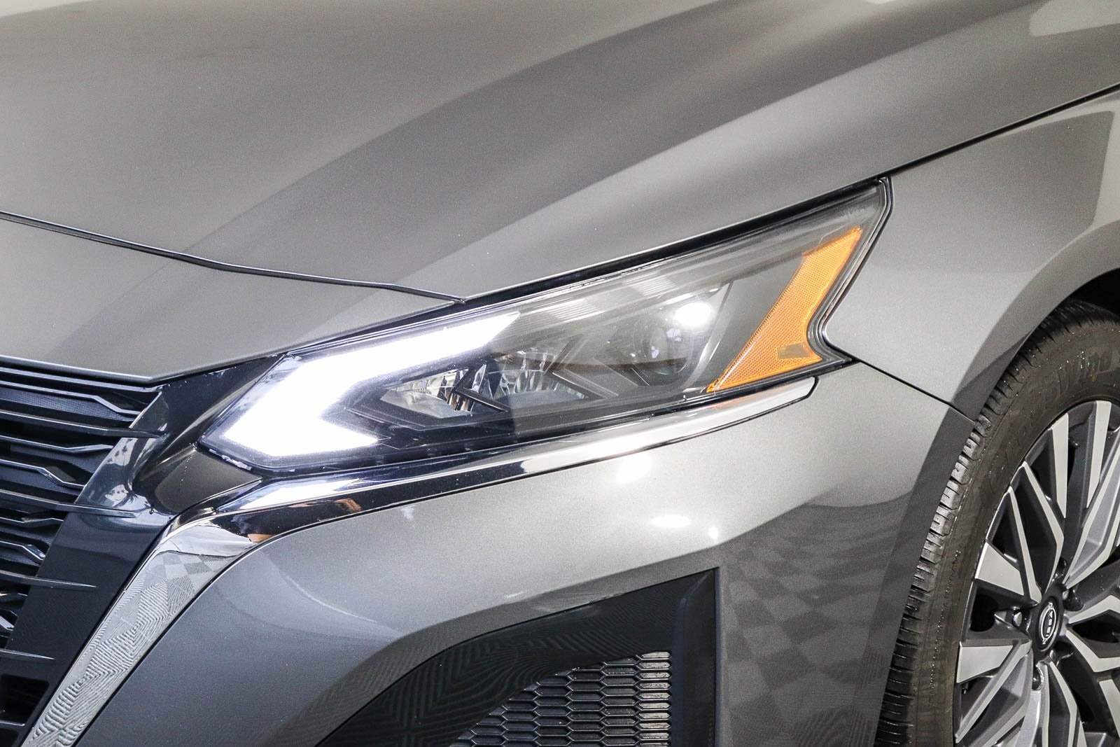 2023 Nissan Altima 2.5 SV photo 4