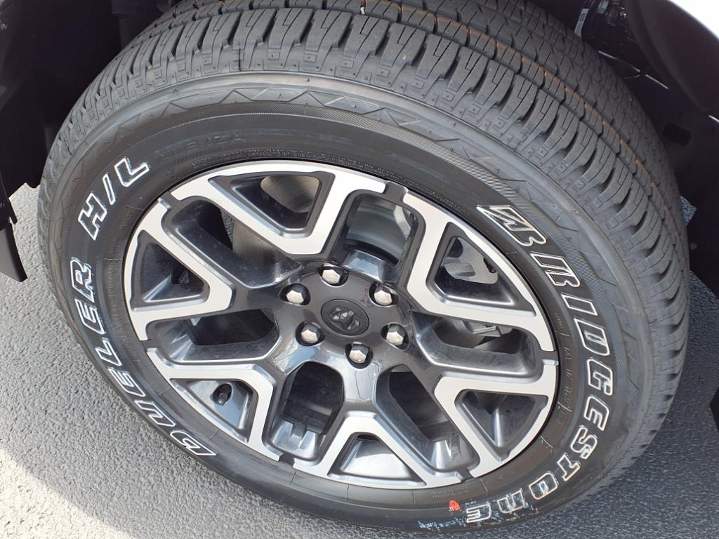 2025 Ram 1500 Laramie photo 13