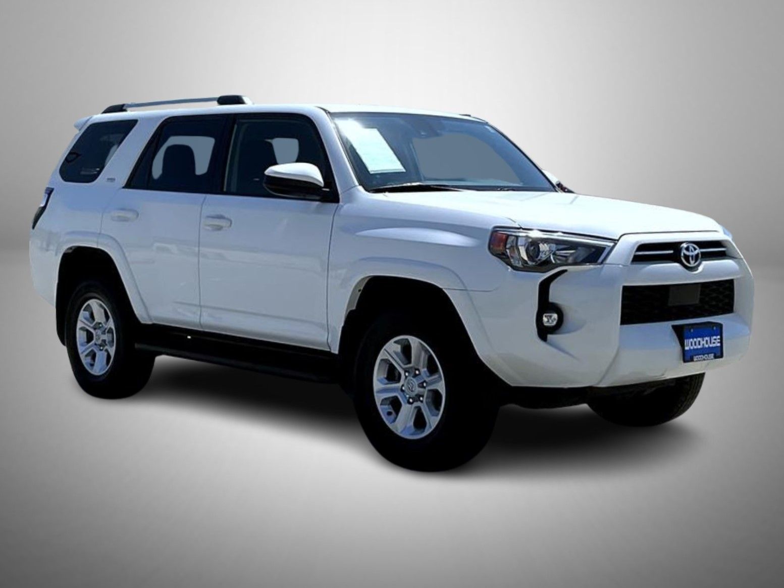 2024 Toyota 4Runner SR5 4WD photo 3