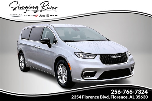 2026 Chrysler Pacifica Select's photo