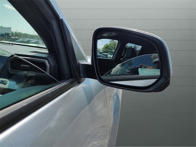 2025 Toyota Tacoma TRD Sport photo 15