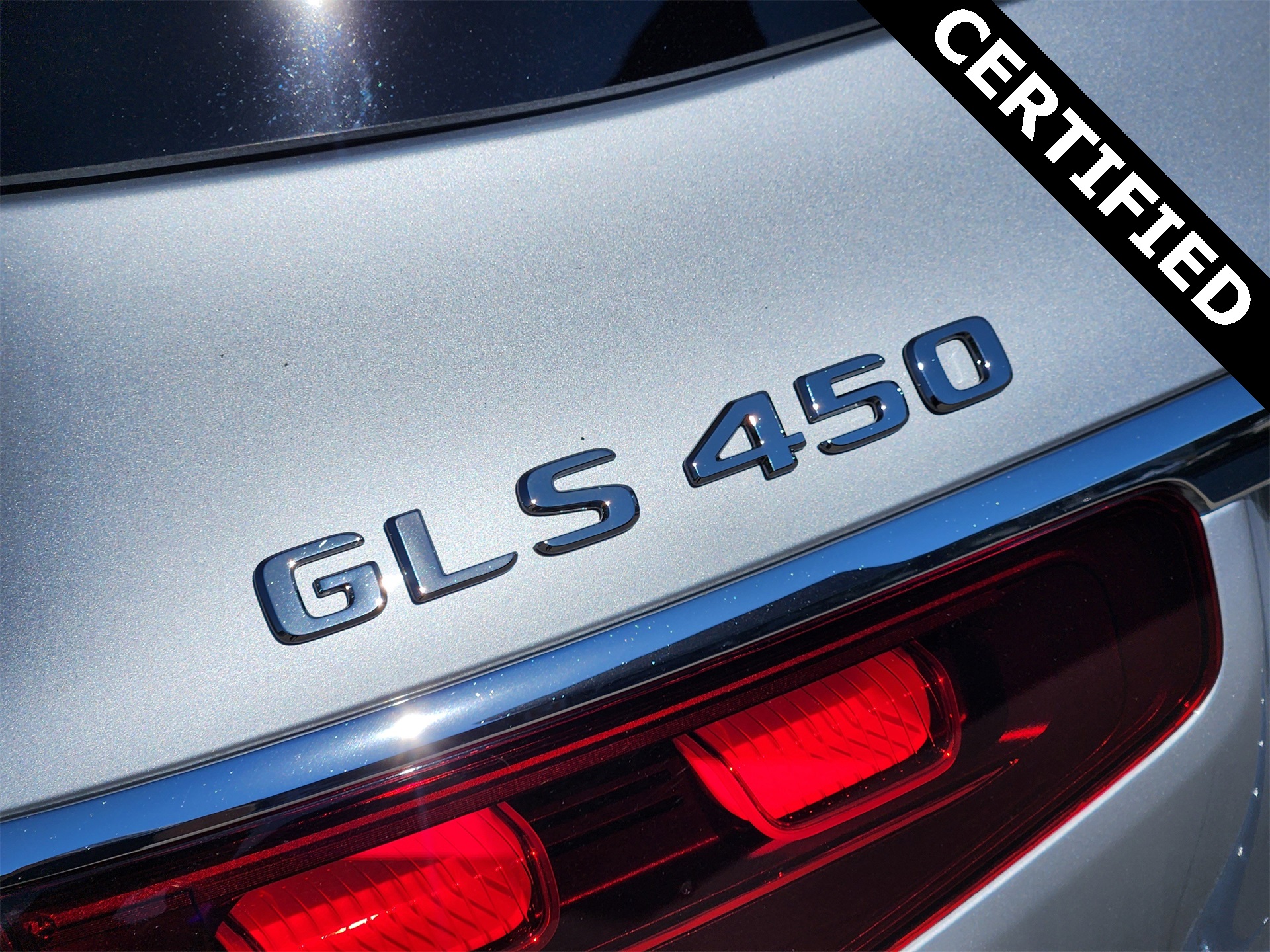 2025 Mercedes Benz GLS 450 4MATIC photo 11