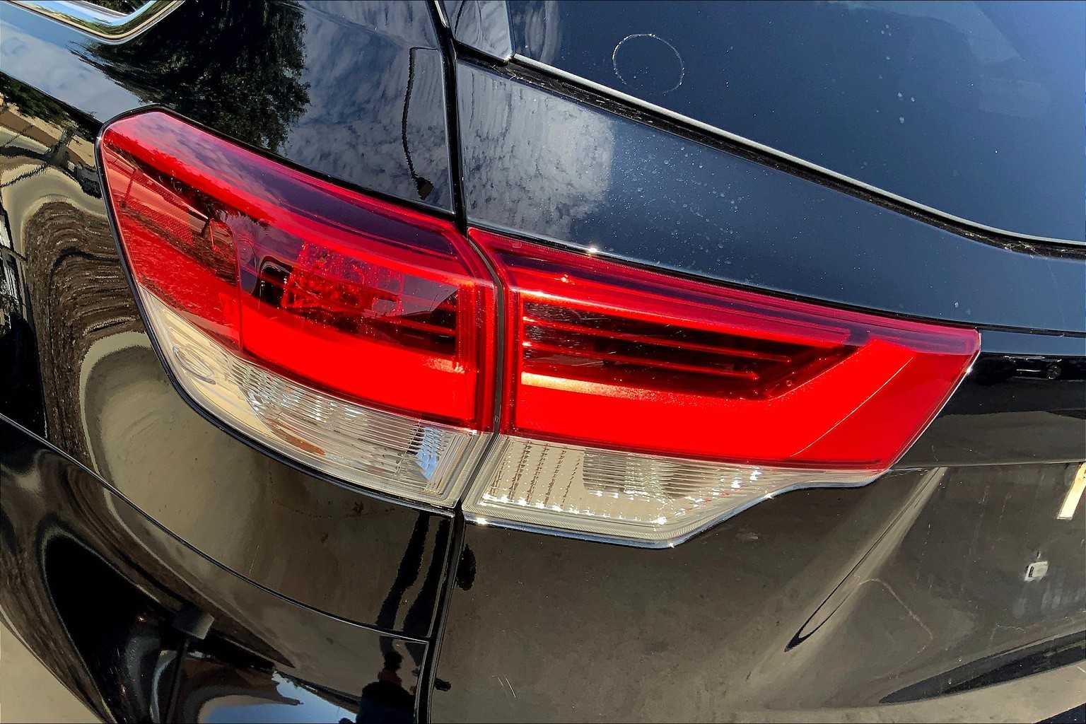 2018 Toyota Highlander XLE photo 27