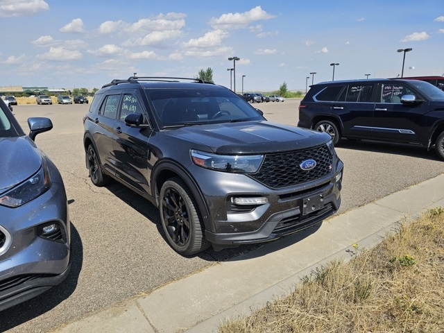 2020 Ford Explorer ST photo 3