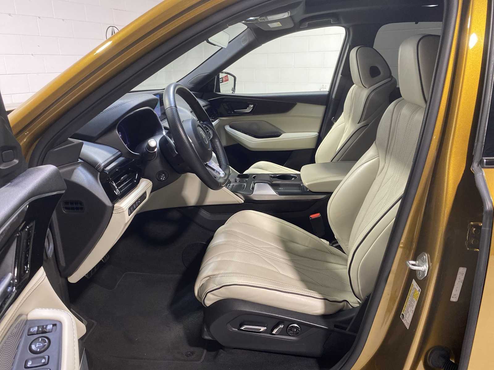 2022 Acura MDX Type S Advance photo 2