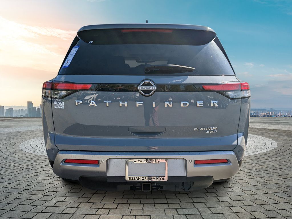 2025 Nissan Pathfinder Platinum photo 4
